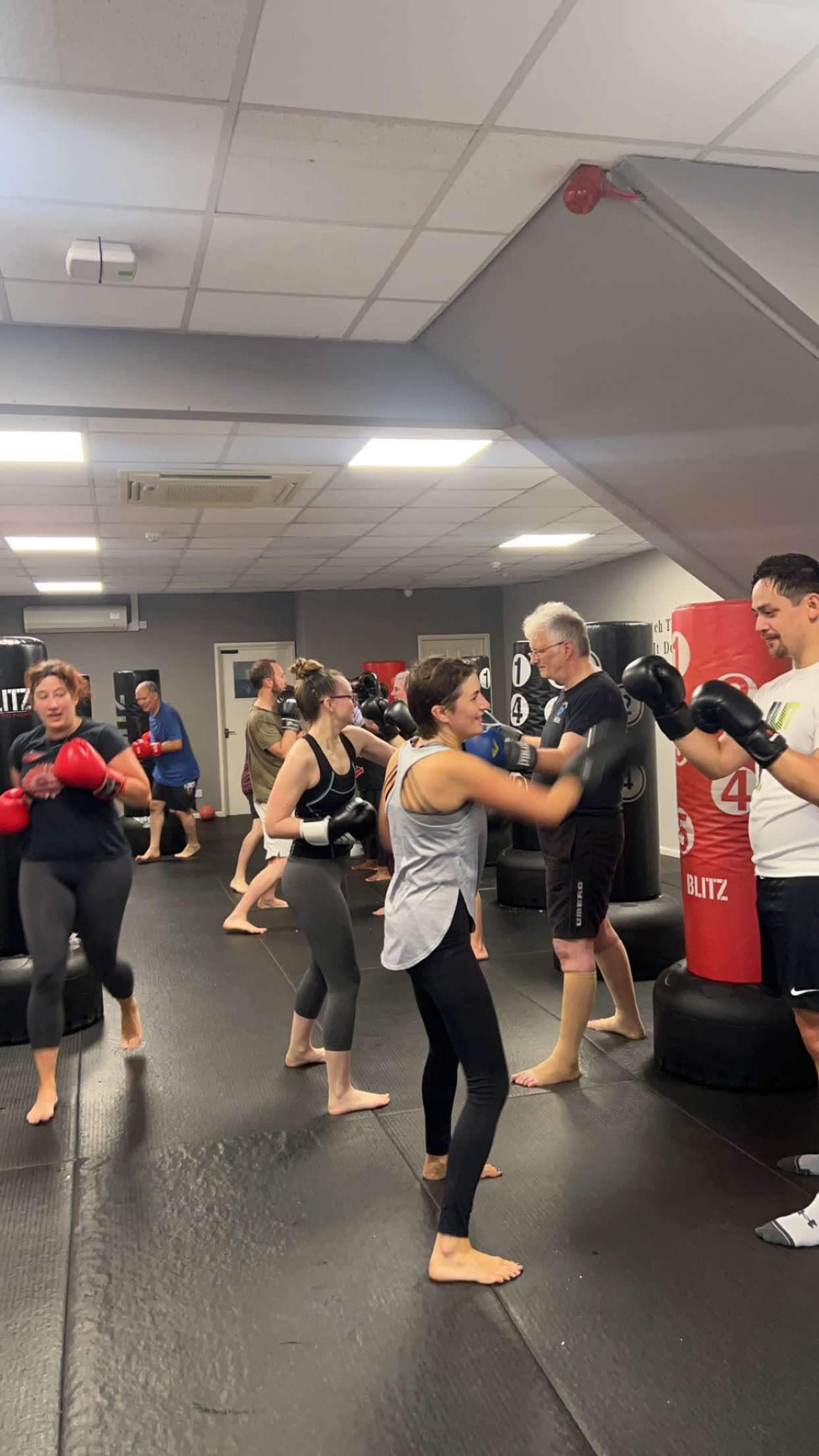 Adult martial arts classes provide a full-body workout while teaching self-defence through defensive and attacking movements, kumite training, and preset drills that develop core karate skills and basic techniques; with a structured syllabus, students practice key techniques repetitively, build specific skills, and set achievable targets as they progress through each belt level toward earning a black belt.